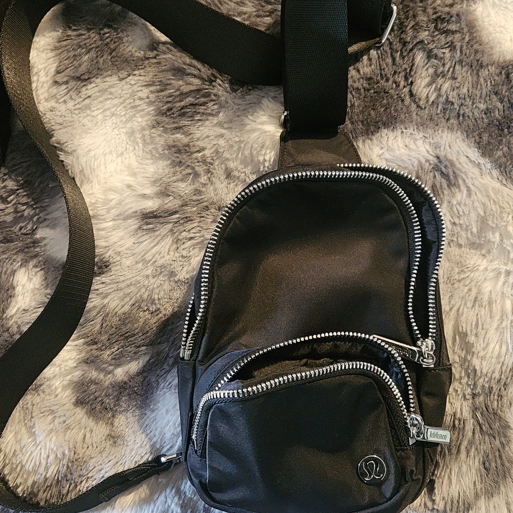 lululemon athletica Black Belt Bag